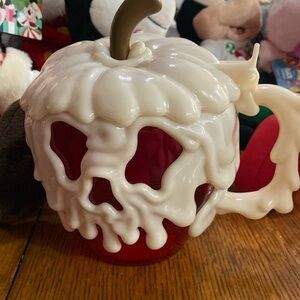 2 Poison apple drink cup